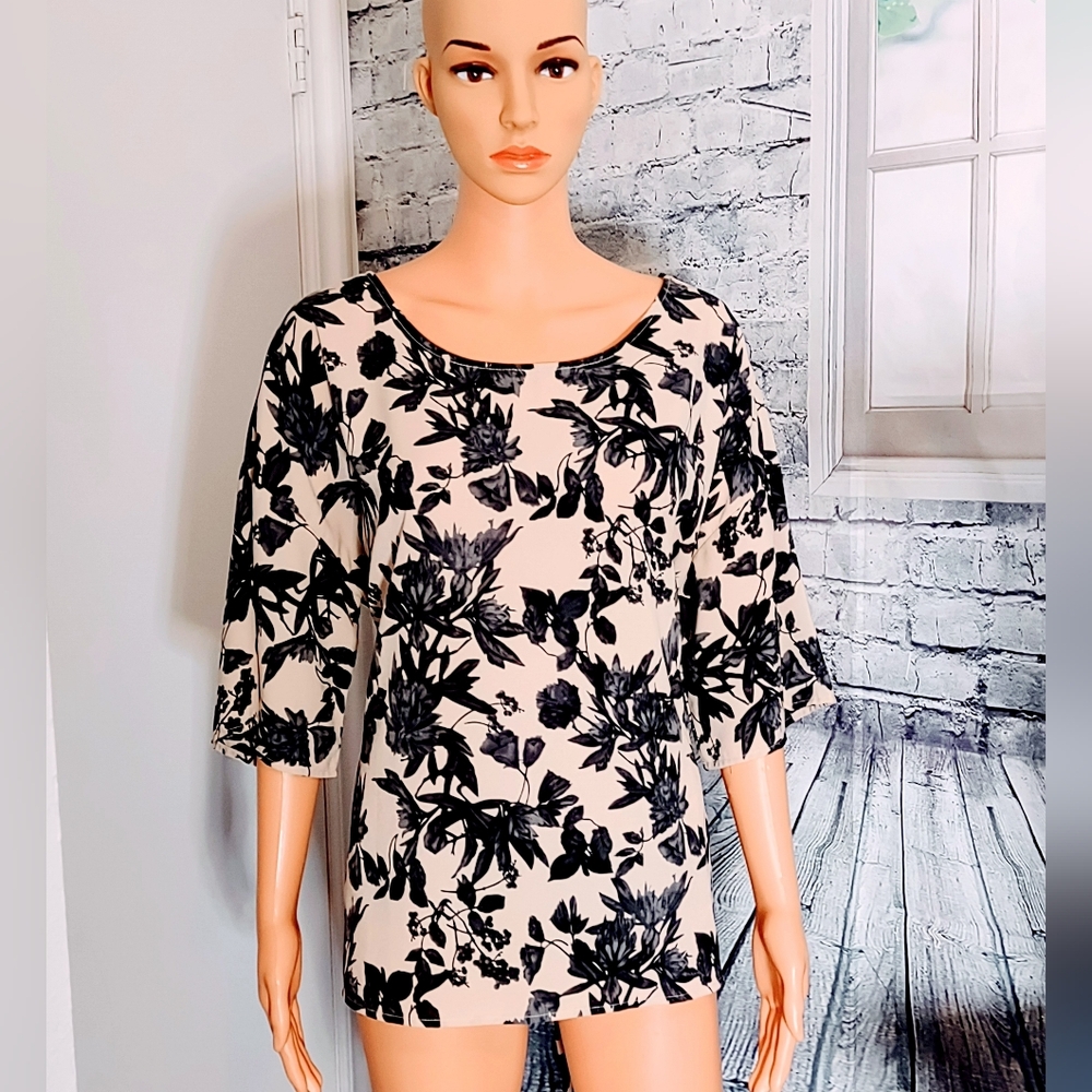 WEST KEI BEIGE WITH GRAY FLORAL PATTERN TUNIC TIE BACK BLOUSE WOMENS SIZE XL